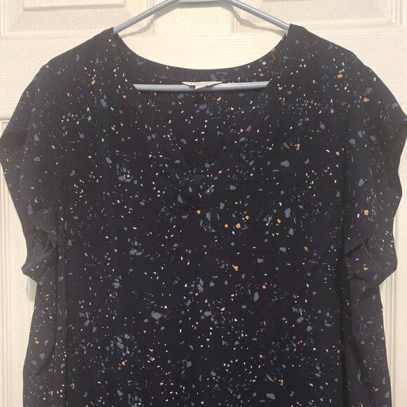 Ladies blouse - Picture 1 of 5